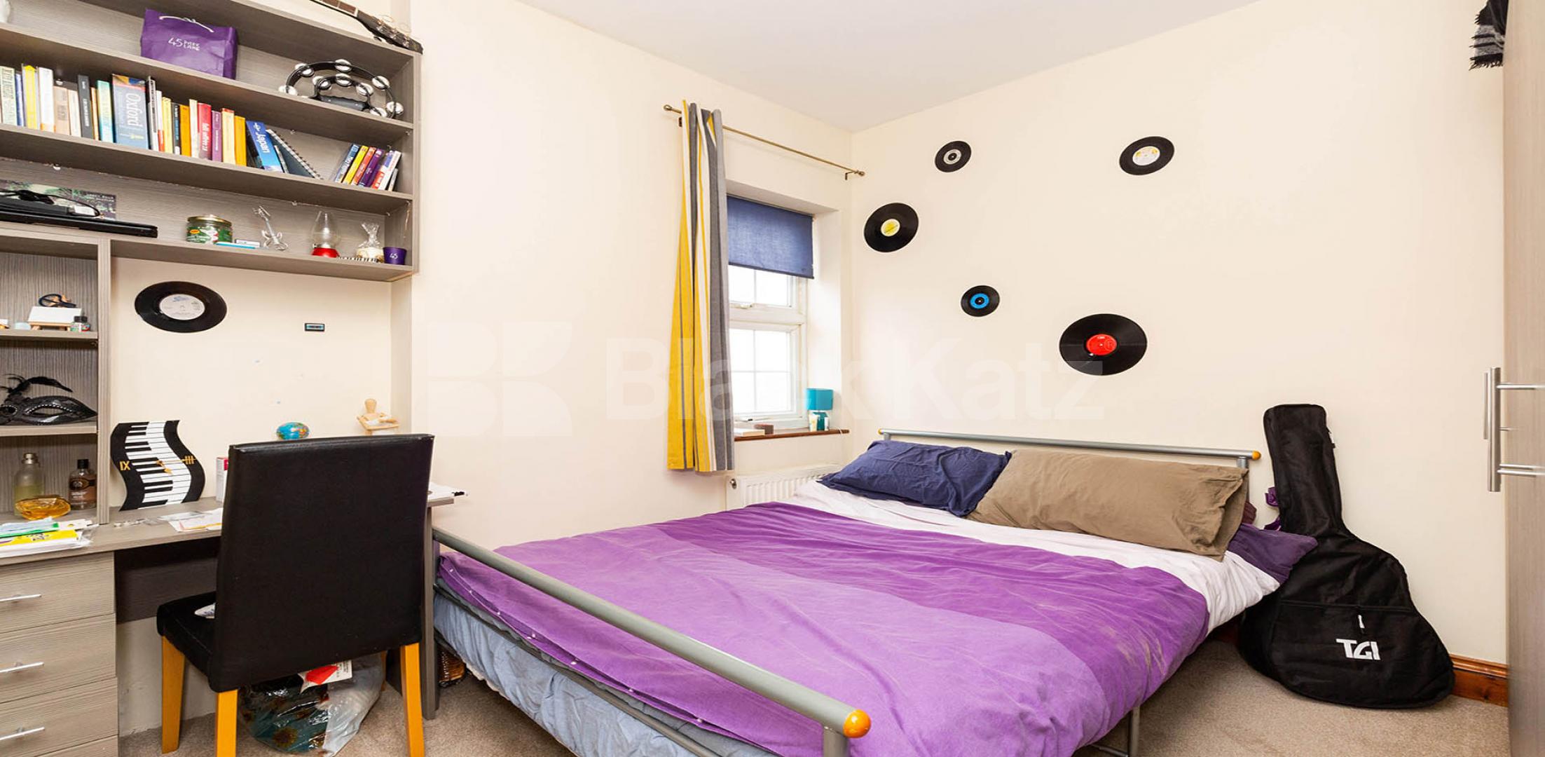 			2 Bedroom, 1 bath, 1 reception Apartment			 High Road, WOOD GREEN